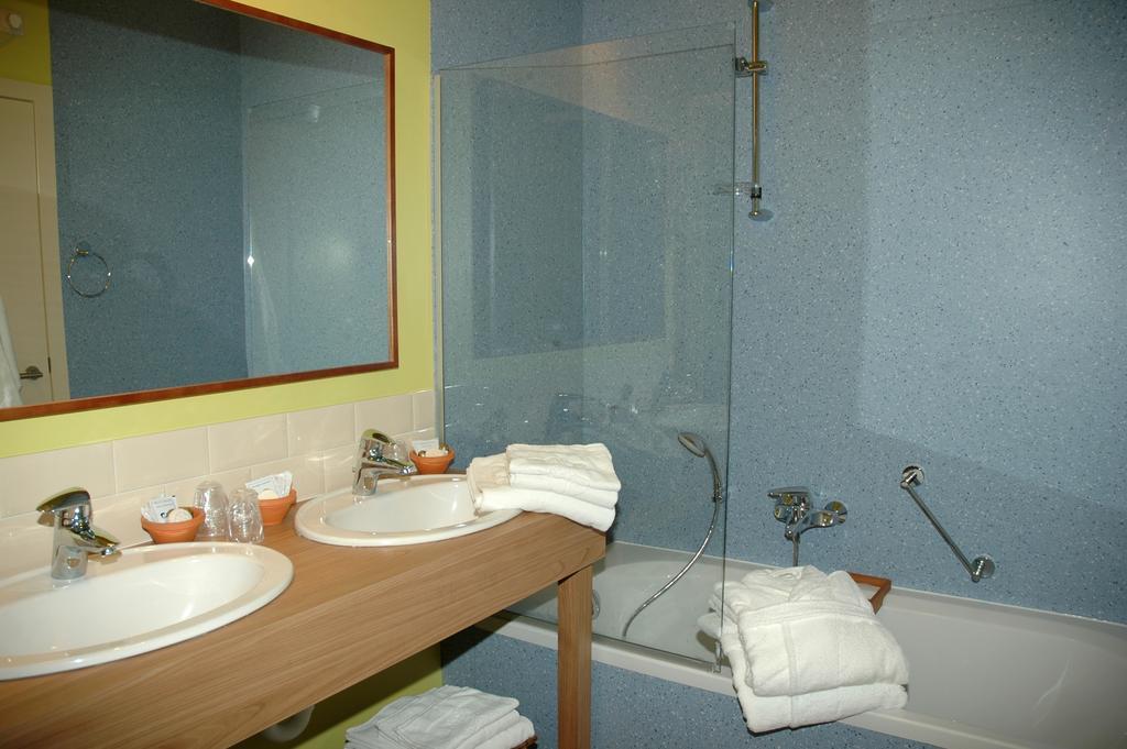 Hotel Van Reeth'S Koffiebranderij Puurs Bilik gambar