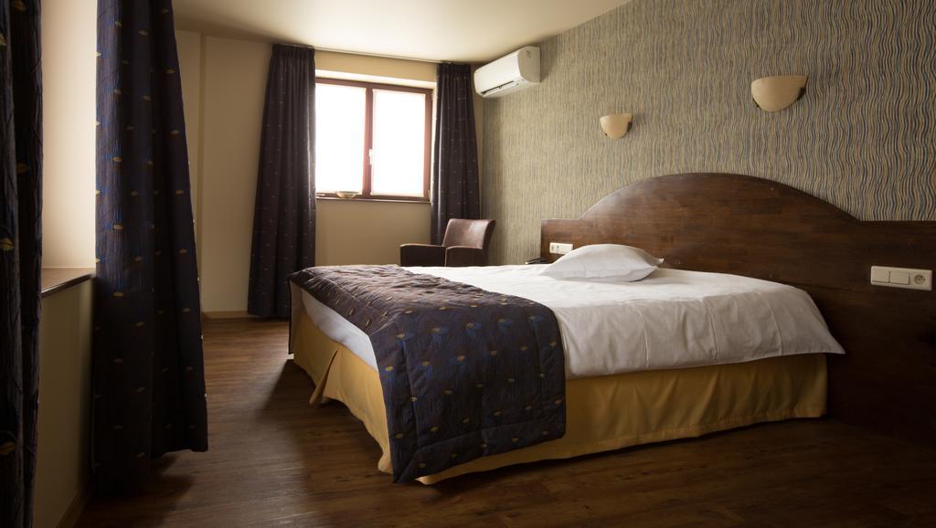 Hotel Van Reeth'S Koffiebranderij Puurs Bilik gambar